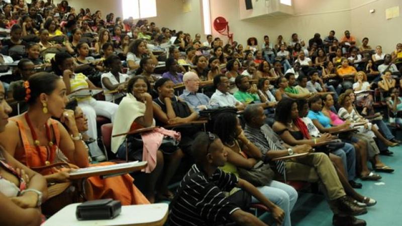 etudiants-universite-antilles_1.jpg