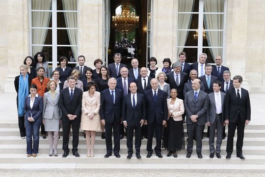 gouvernement .ayrault.jpg