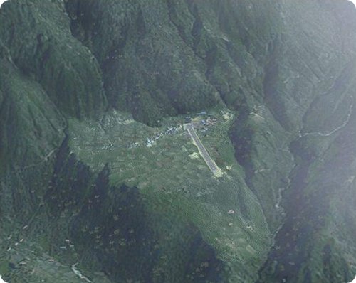 lukla.jpg