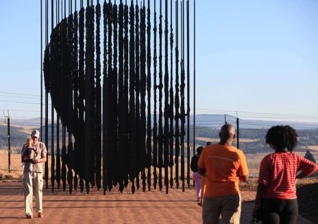 mandela.sculpture.jpg