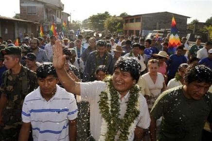 morales2.jpg