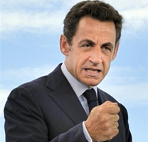 sarko_poingart.jpg