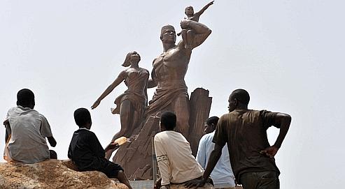 senegal.statue.jpg